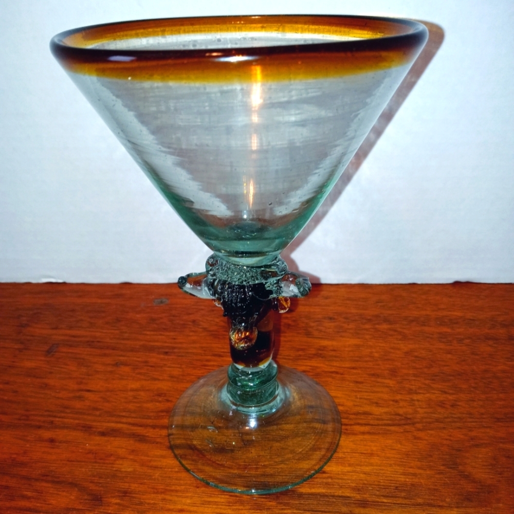 Vintage hand blown art glass with bull on it 6.5" tall 4.5 wide no cracks